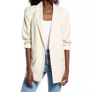 Chic Cream Women's Blazer